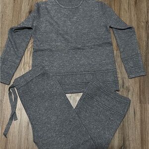 Elegant Gray Knit Sweater and Pants Set